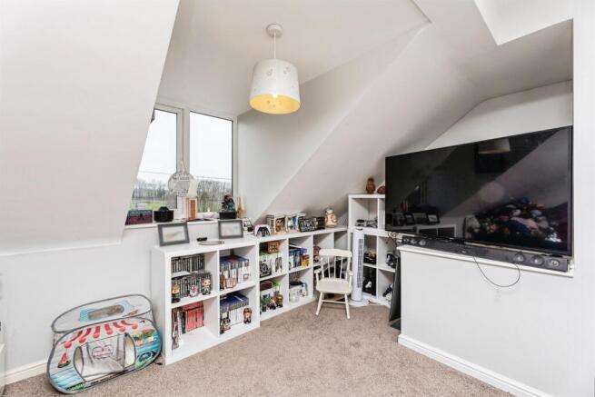 3 bed Detached for sale Image 10