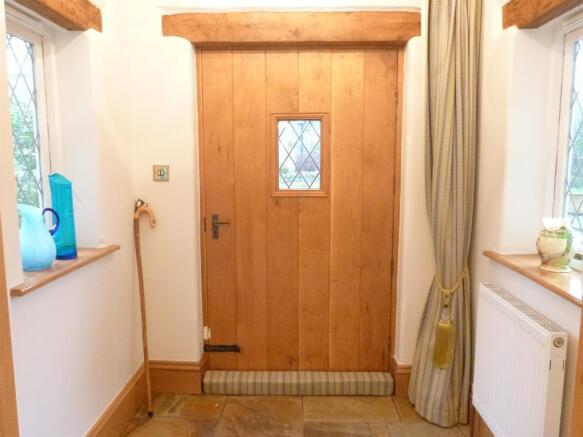 ENTRANCE PORCH