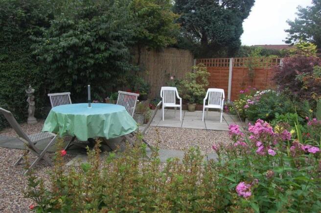 REAR GARDEN PHOTO