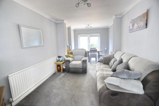 Pine Avenue, Whitefield, M45 photo 5