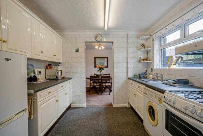 3 bed Semi-Detached for sale Image 5
