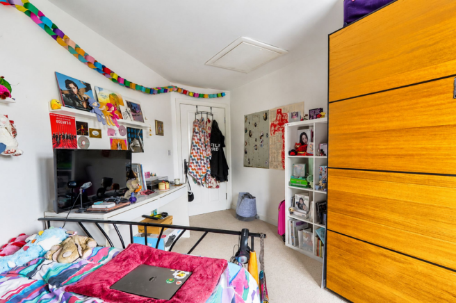 2 bed Flat for sale Image 11