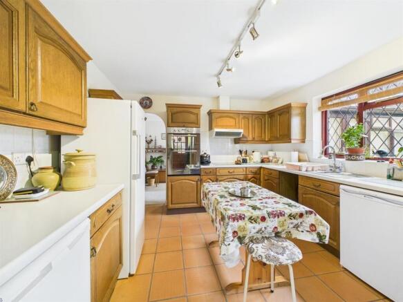 5 The Maltings, West Felton, Oswestry, SY11 4EL photo 4