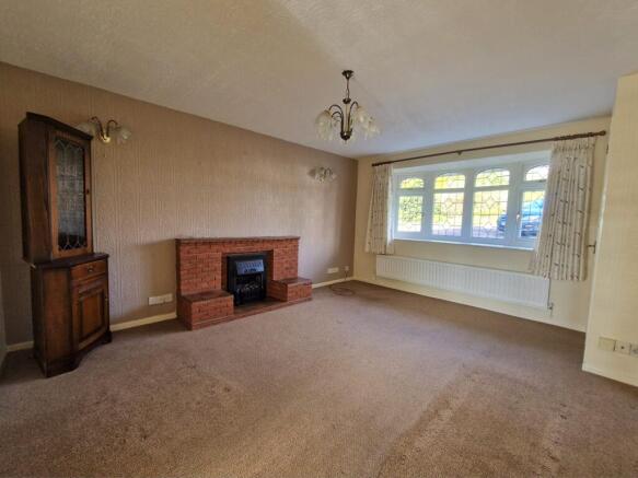 Waverley Gardens, Rugeley, WS15 2YE photo 3