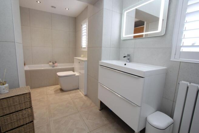 Bathroom/WC/Shower