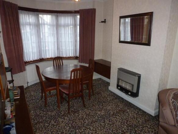 Through Lounge 1