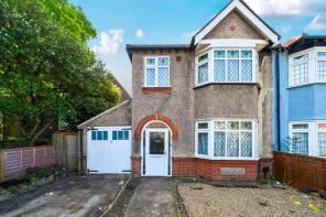 394, Bromley Road, London SE6 2RS
