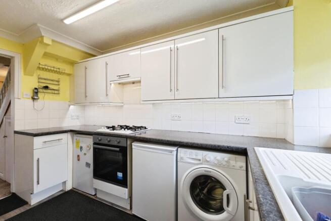 3 bed Terraced for sale Image 9