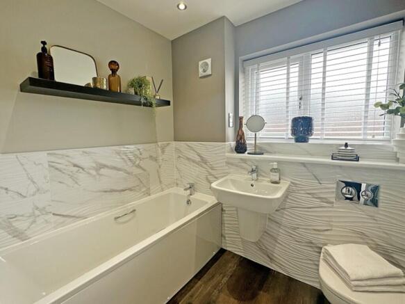 3 bed Semi-Detached for sale Image 9