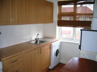 Kitchen: