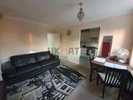 5, Crispin Way, Uxbridge UB8 3WS