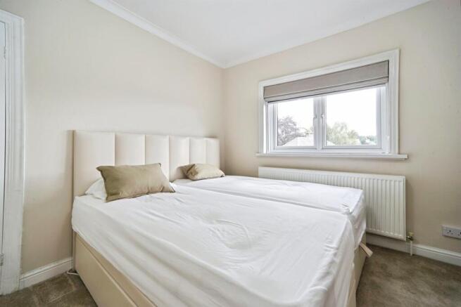 3 bed Semi-Detached for sale Image 11