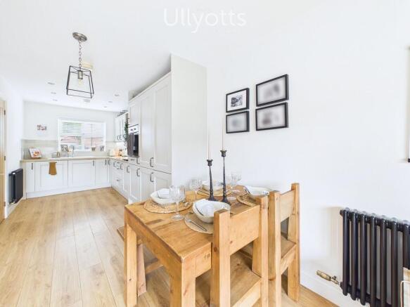 Kitchen/Lounge Ar...