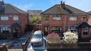 42, Clipsley Crescent, St. Helens WA11 0UH