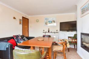 17, Victoria Avenue, Peacehaven BN10 8LX