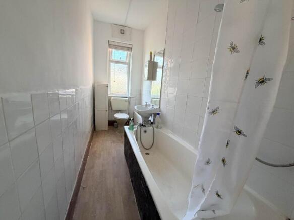 Marton Drive, Blackpool, FY4 3EU photo 4