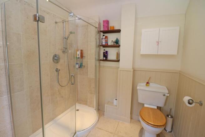 En-suite to master