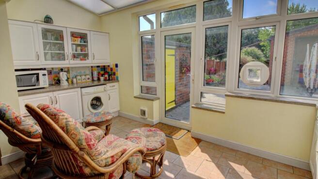 Sitting Area (from right)