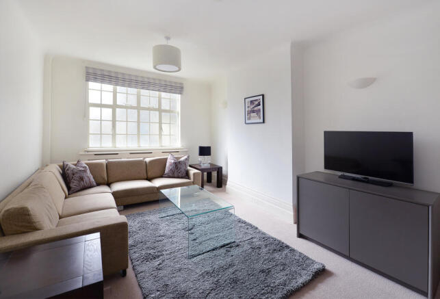 5 bed flat to rent