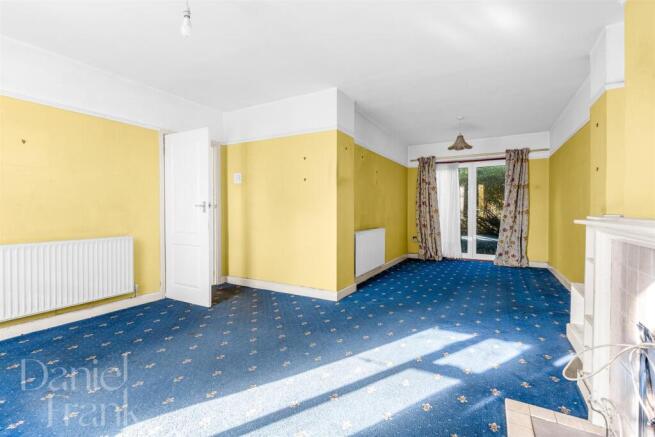 Wellfields, Loughton photo 2