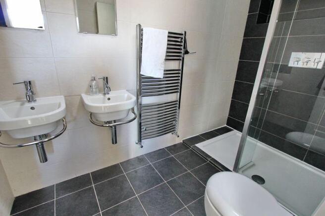 En Suite Showe...