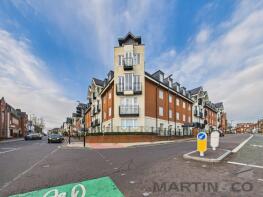 Flat 27, 1 Benedictine Place, Marlborough Road, St. Albans AL1 3WA