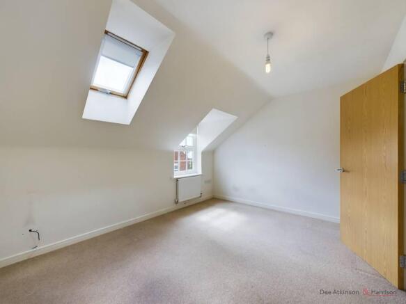 4 bed Town House for sale Image 8