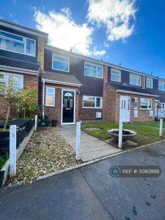 3 Bed, South Facing Garden & Parking