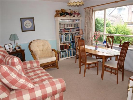 Bedroom 2/Dining Room