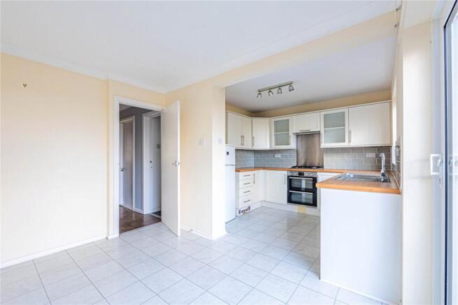 28 Ivinghoe Road kit