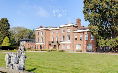 Manor Lane, Rossett, LL12