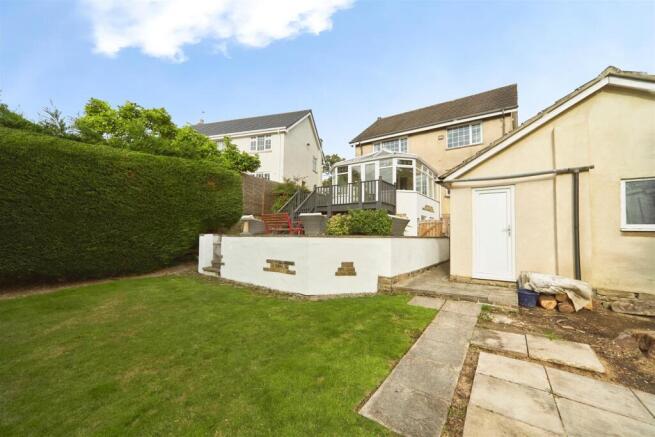 Woodvale Crescent, Bingley, BD16 4AJ photo 4