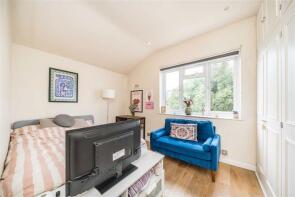 Flat 5, 32, Sisters Avenue, London SW11 5SQ