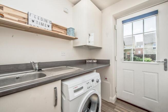 4 bed Detached for sale Image 8