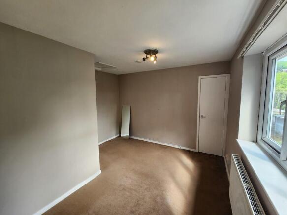 1 bed Flat to rent Image 6