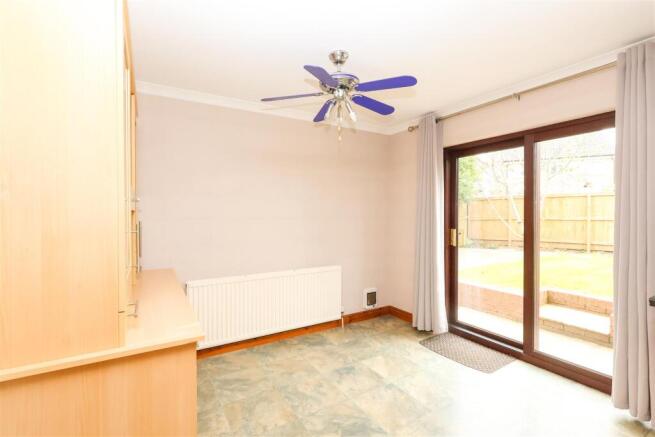 3 bed Semi-Detached for sale Image 10