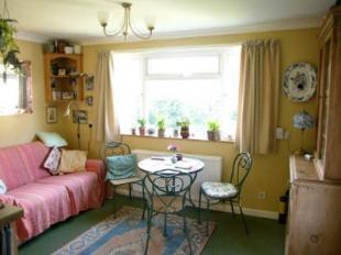 Dining Room/Bed 3