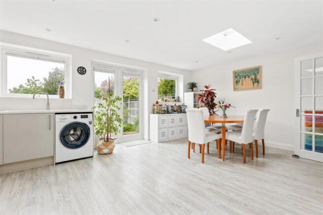 Kitchen/Dining Room