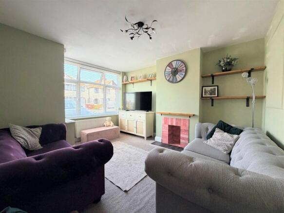 SITTING ROOM1