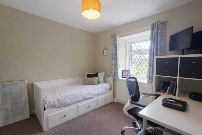 3 bed Semi-Detached for sale Image 10