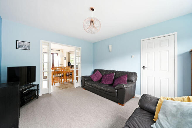 4 bed Detached for sale Image 7
