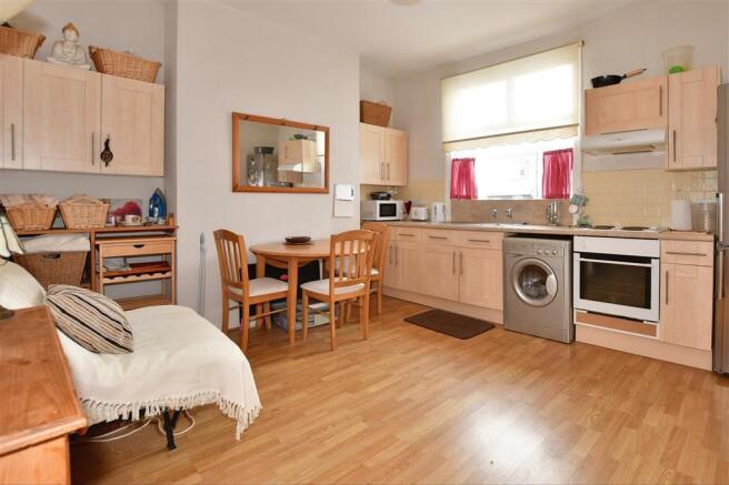 Lounge/Kitchen