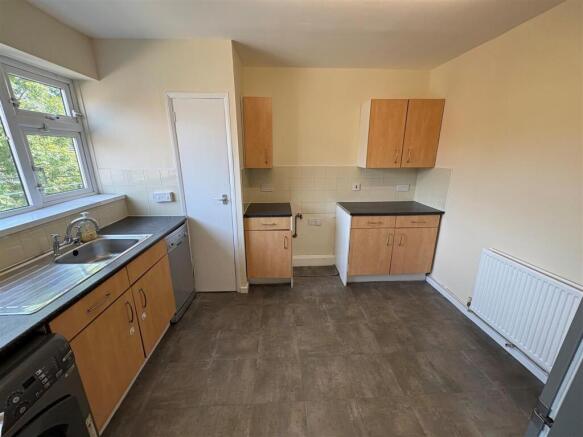 2 bed Maisonette for sale Image 5