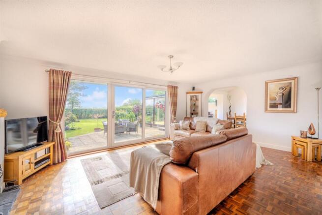 Cloich_The Green_Swinton-04.jpg