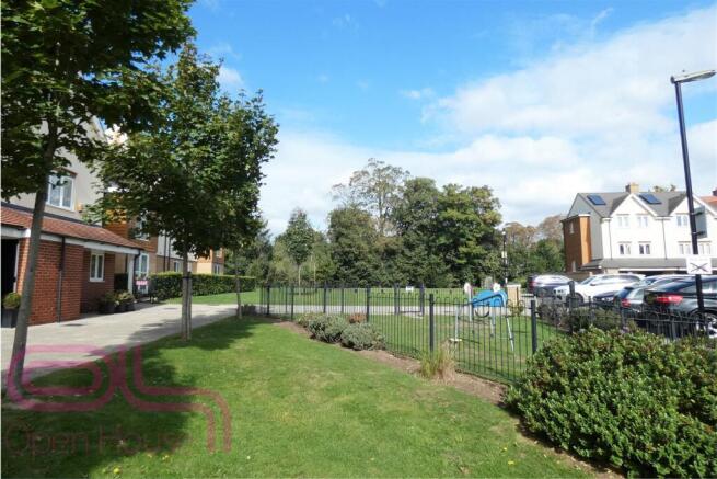 Albacore Way - Communal Gardens.jpg