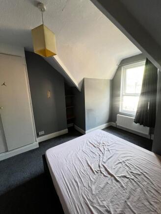 4 bed Terraced for sale Image 8