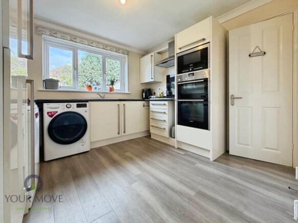 Birchington Close, Bexleyheath, DA7 photo 4
