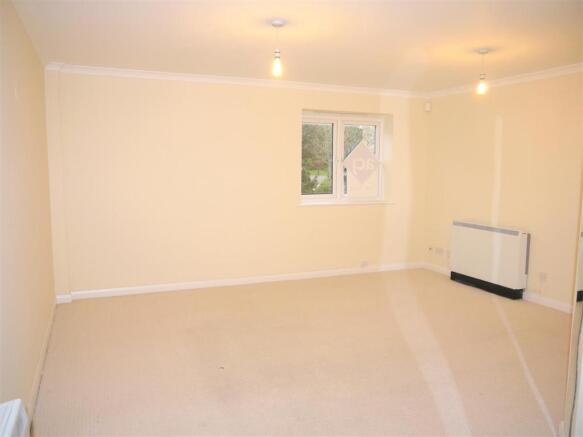 new lounge1.jpg