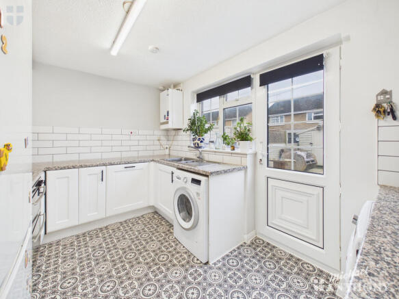 CAM03852G0-PR0581-STILL004