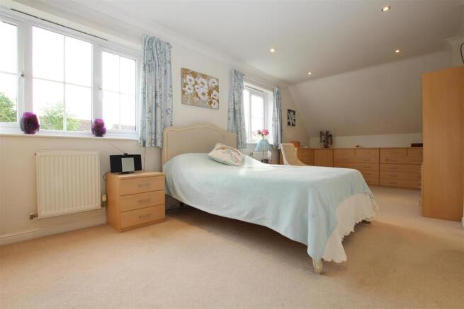 BEDROOM 1